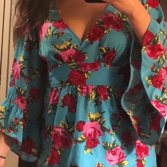 Betsey Johnson kimono medium - Picture 4 of 6